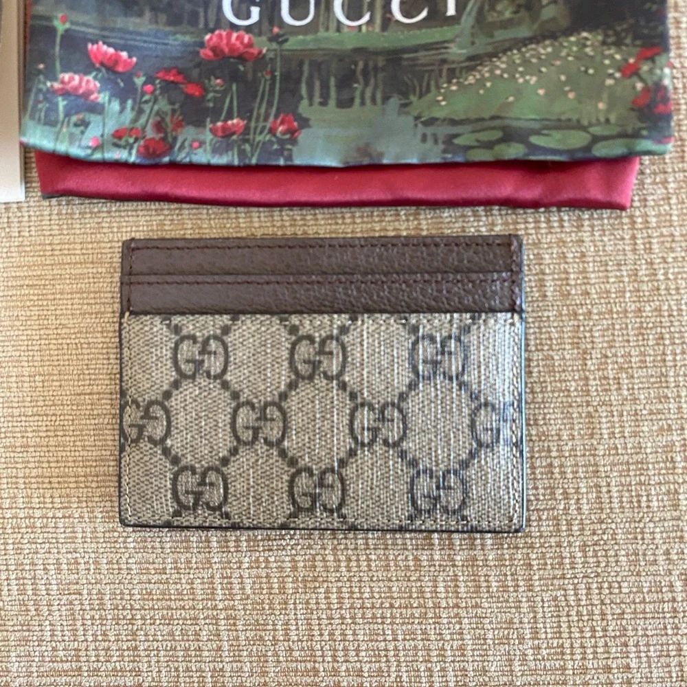 LIKE NEW Gucci Brown GG Card Holder Wallet - Picture 3 of 8